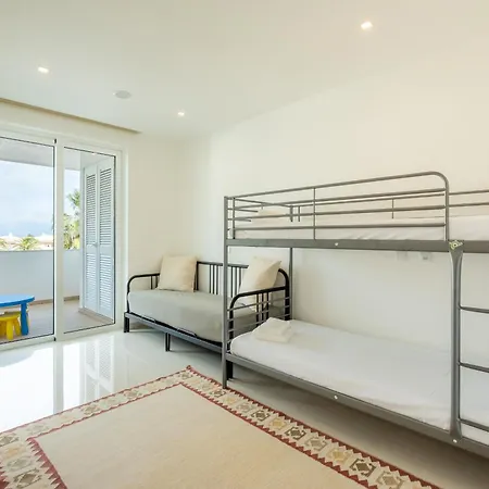 Casa Lilou - Luxury Oceanview Penthouse Apartmán