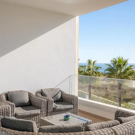 Casa Lilou - Luxury Oceanview Penthouse * Lagos