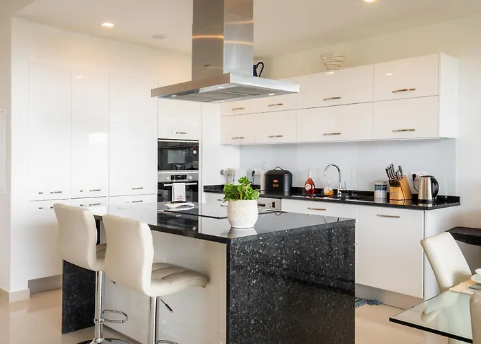 Casa Lilou - Luxury Oceanview Penthouse * Lagos
