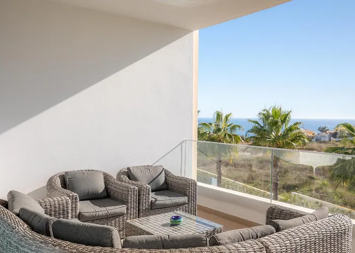 Casa Lilou - Luxury Oceanview Penthouse * Lagos