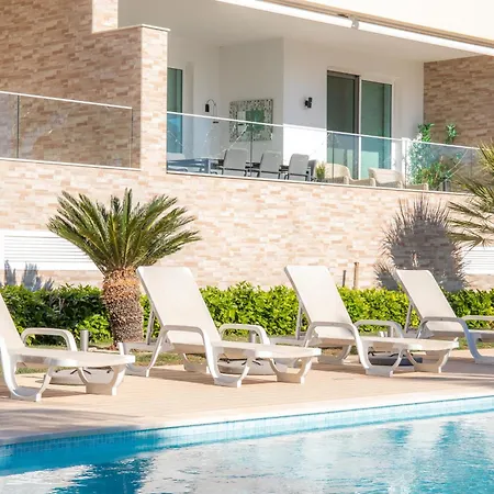 Casa Lilou - Luxury Oceanview Penthouse * Lagos