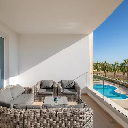 Casa Lilou - Luxury Oceanview Penthouse Lagos